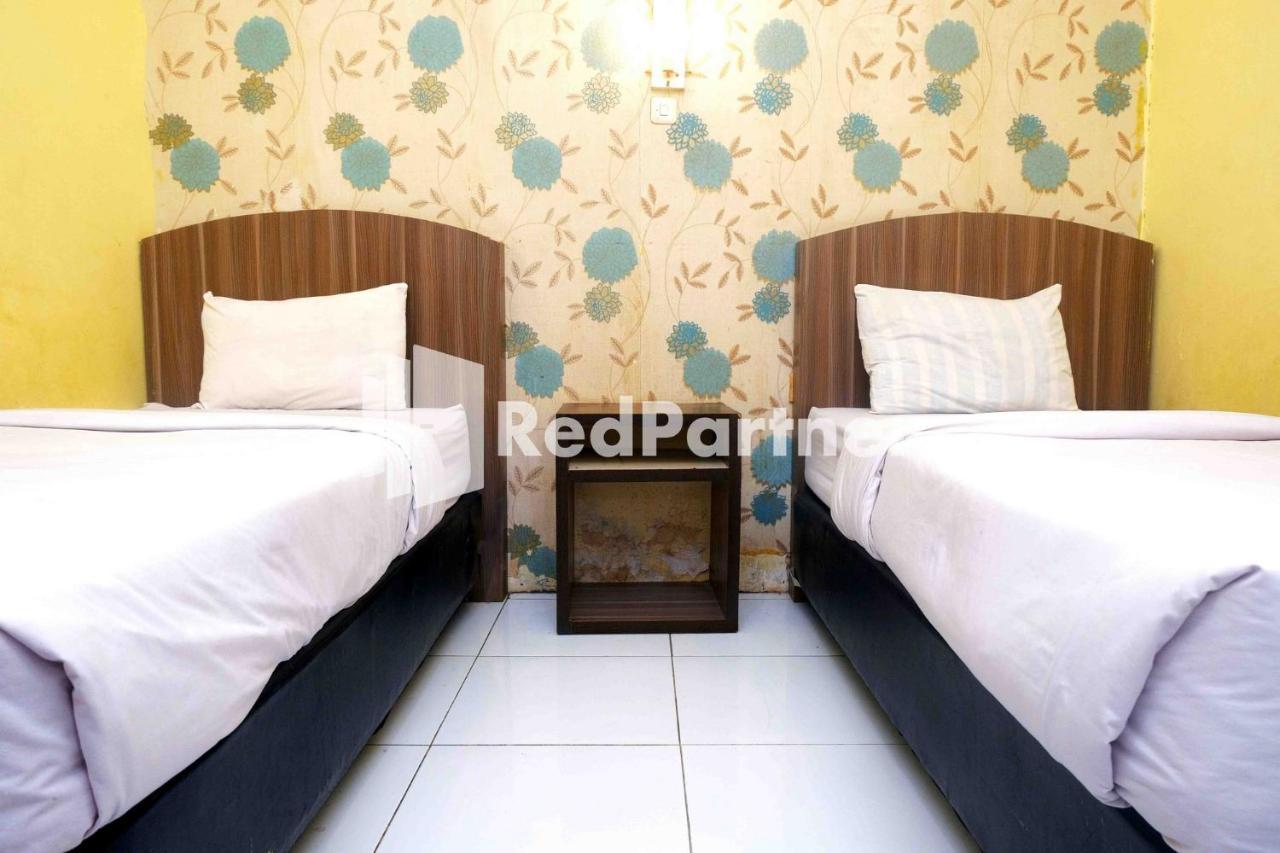 Hotel Permata Makassar Mitra Reddoorz Balangberu Экстерьер фото