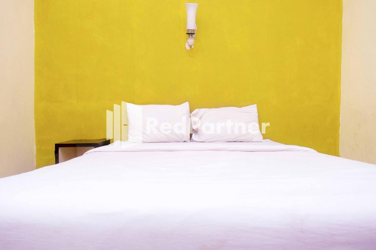 Hotel Permata Makassar Mitra Reddoorz Balangberu Экстерьер фото